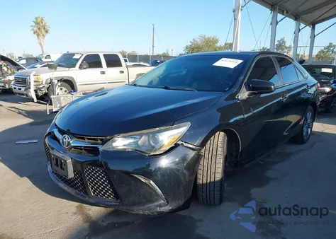 2016 Toyota Camry Le/Xle/Se/Xse z USA, uszkodzony, nr VIN 4T1BF1FK8GU145257